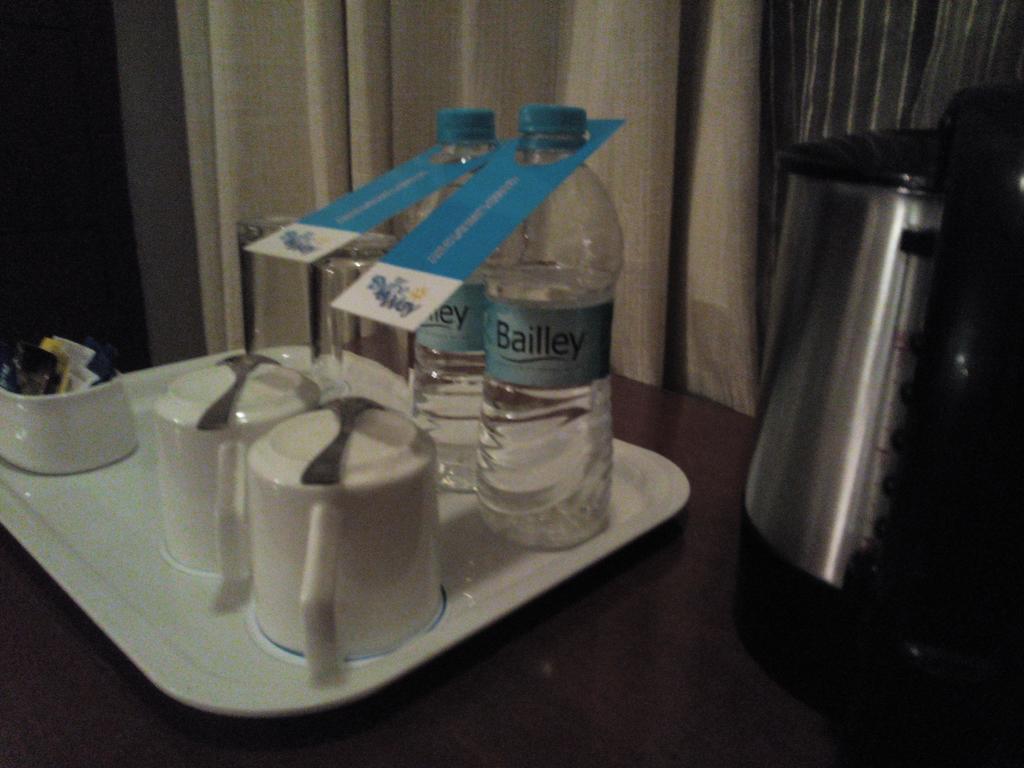 Hotel By The Way Mysore Zimmer foto