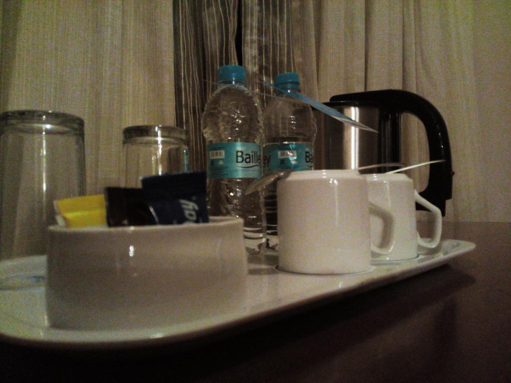 Hotel By The Way Mysore Zimmer foto