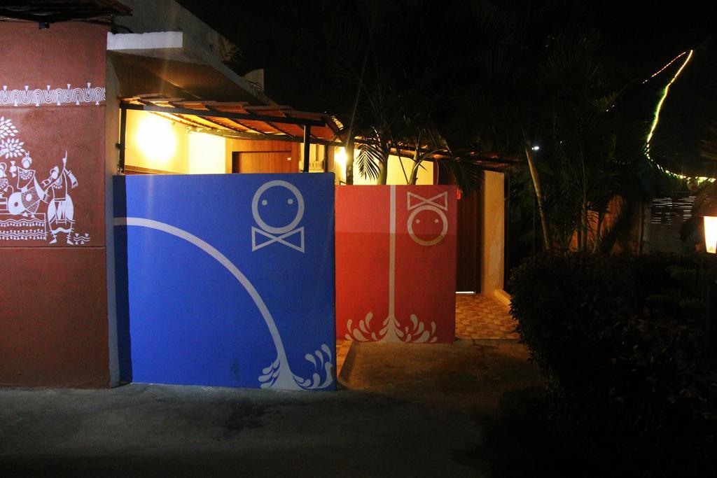 Hotel By The Way Mysore Exterior foto